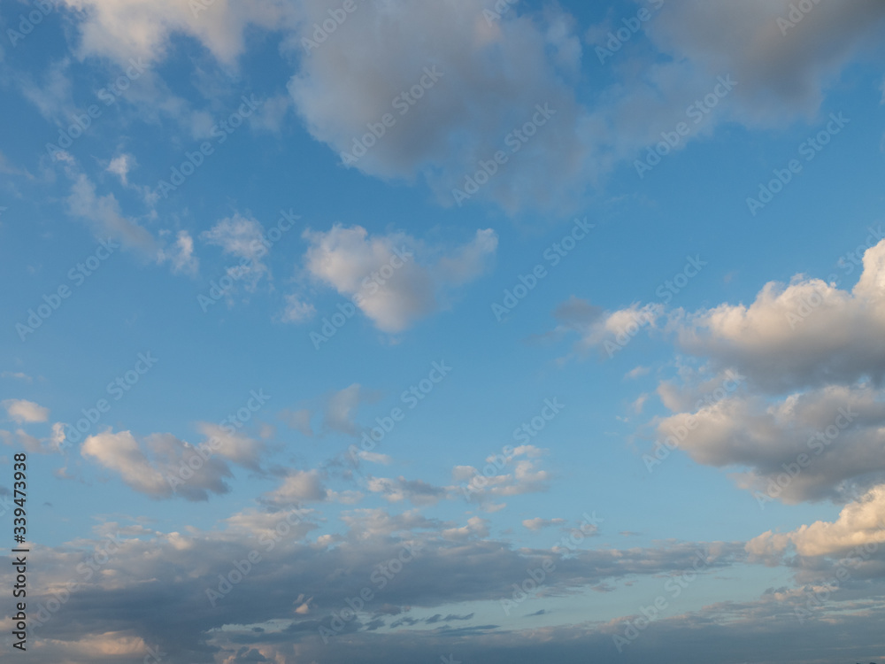 Obraz premium Blue sky with cloud background