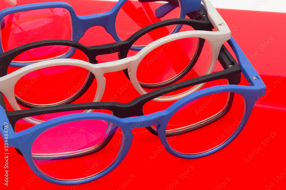 Designer glasses to see well Designer glasses to see well