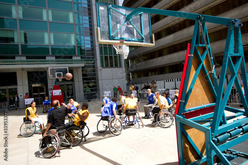 Tournoi Handibasket entre entreprise à la Défense