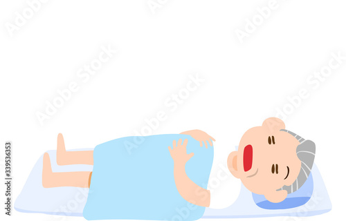 夏用の布団で眠る老人