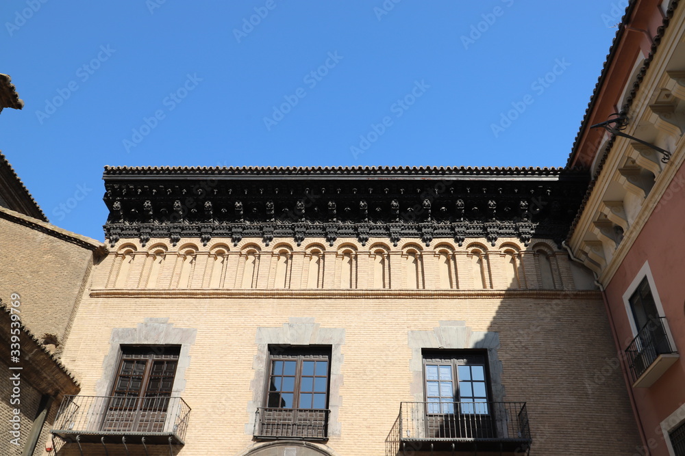 Saragossa paysages et architecture dans la ville