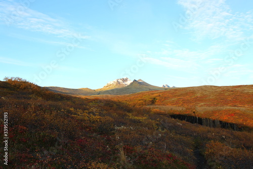 Hochgebirge auf Island mit Blick auf den Gletcher