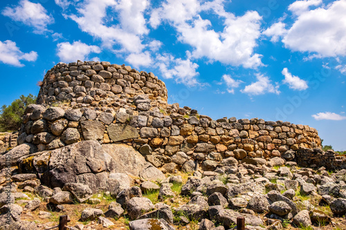 Foto Arzachena, Sardinia, Italy -Archeological ruins of Nuragic complex La Prisgiona