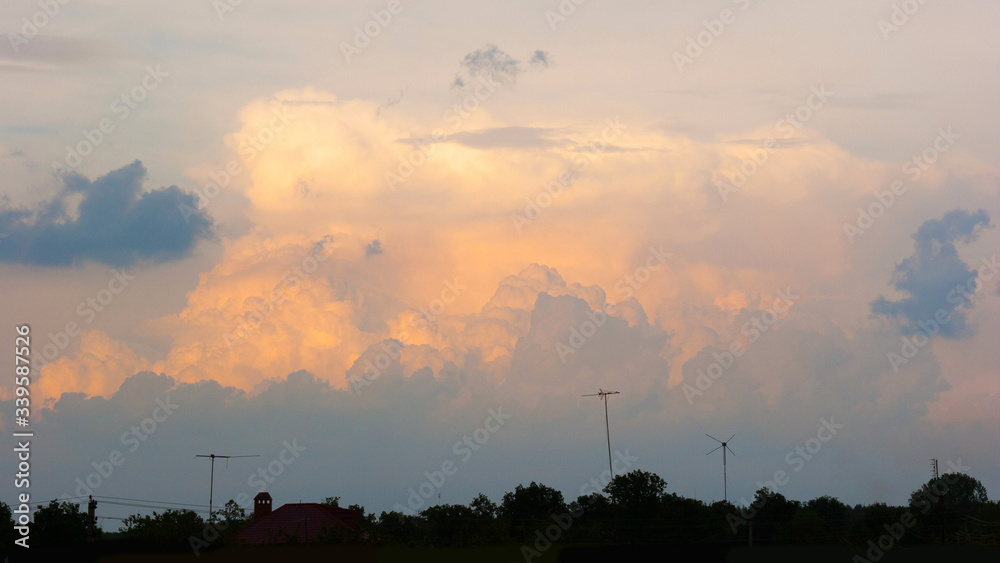Beautiful view of clouds in the evening