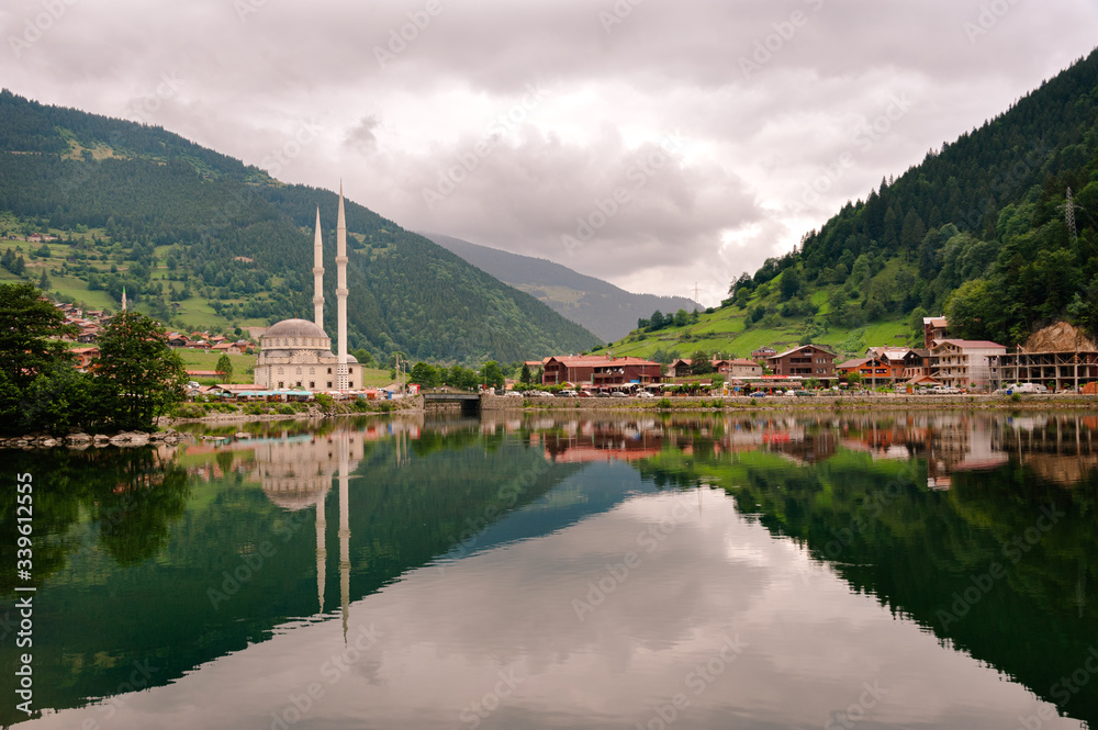 Turkey Uzungol
Mosque on the mountain lake Uzungol, Trabzon, Turkey Turkey Uzungol
Mosque on the mountain lake Uzungol, Trabzon, Turkey