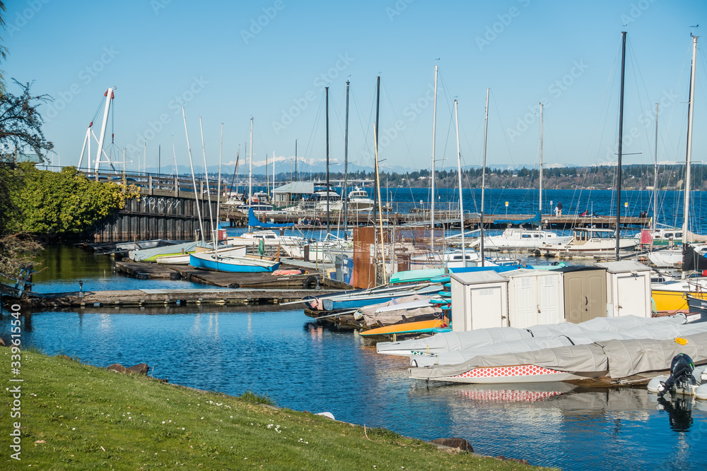 Obraz premium Boats Along The Shore 4