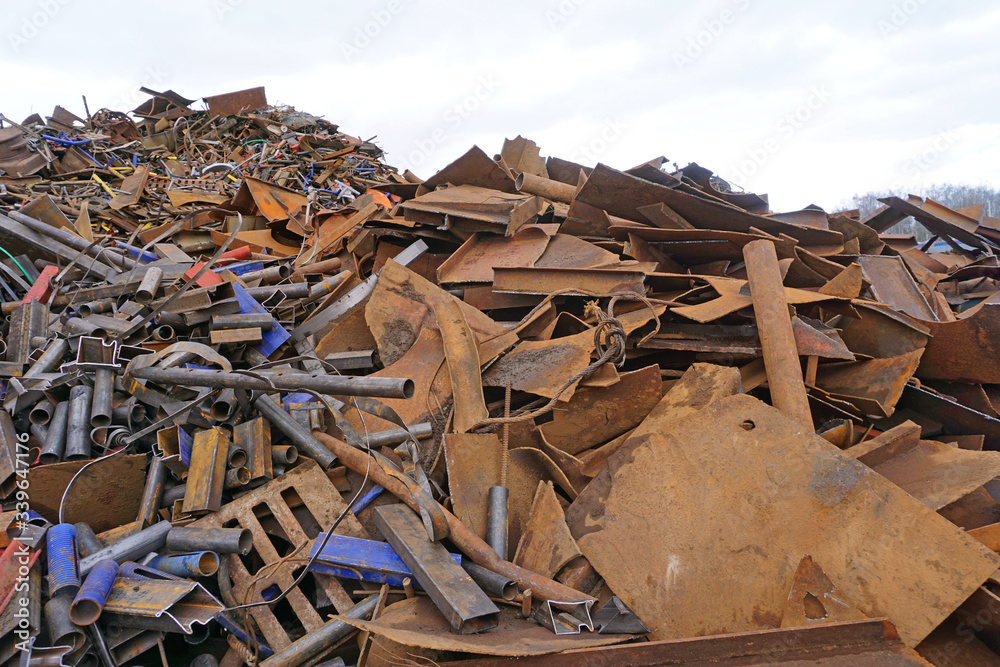 Fototapeta premium Mountains of metal trash.