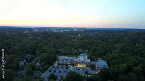 Stoneleigh Elementary School photo