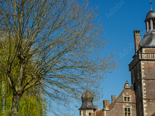 Frühlingserwachen am Wasserschloß Raeesfeld photo