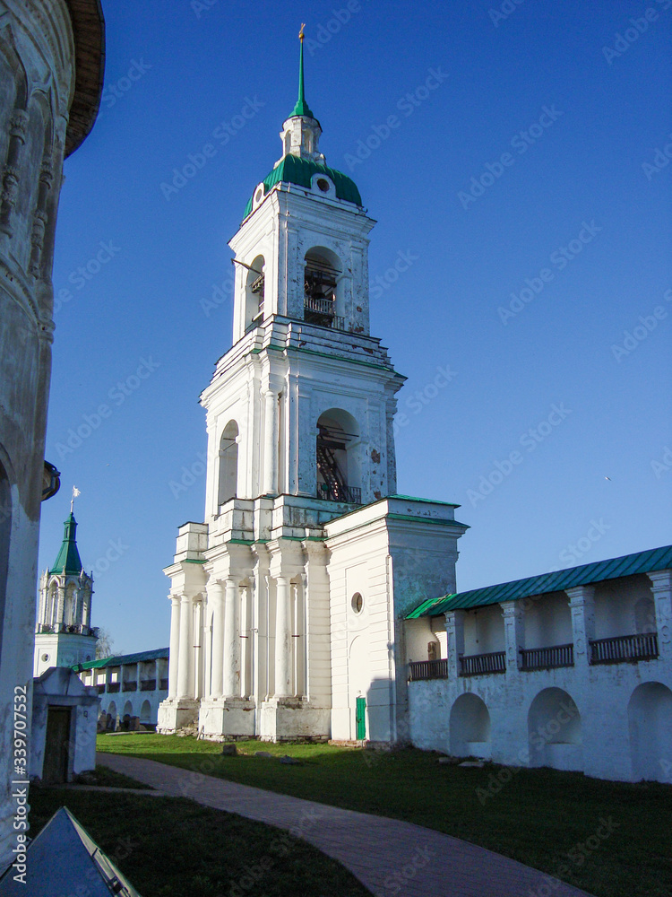 Spaso-Yakovlevsky monastery for men, Rostov, Golden Ring of Russia, Yaroslavl region, Lake Nero, Russia - April 30, 2012
Blue sky over an Orthodox church with a tower for Easter