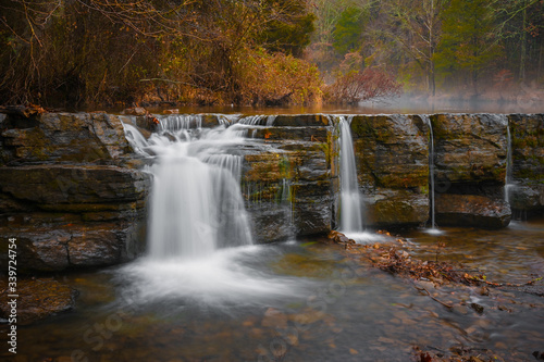 Fototapeta Naklejka Na Ścianę i Meble -  Arkansas Waterfall
