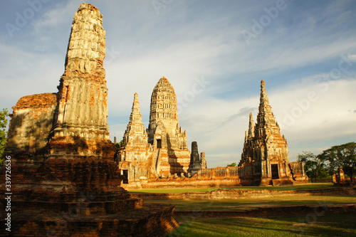 Photos Wat Phra Ram Prangs