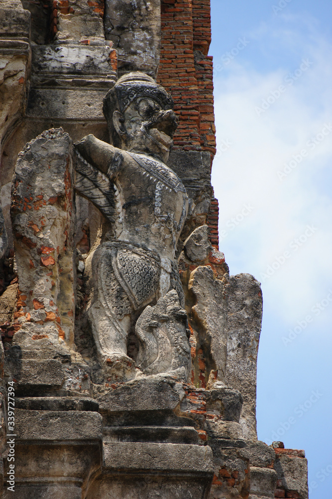 Garuda Statue on Prang