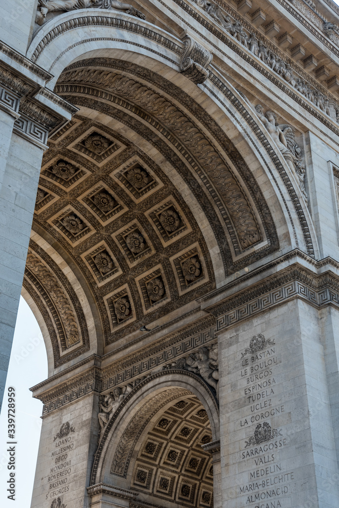 Arc de Triomphe in Summer, Paris/France