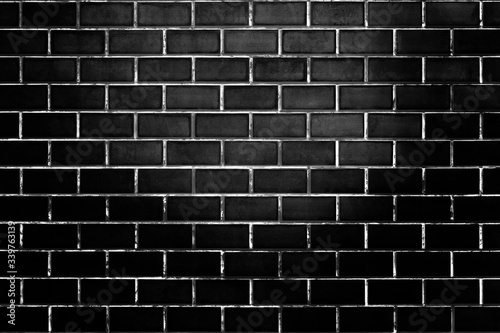 Black brick wall © Rawpixel.com