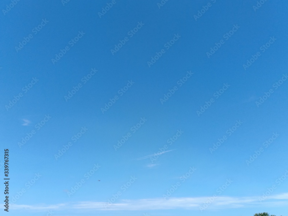 blue sky visible during the daytime blue sky visible during the daytime
