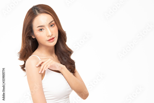 Beauty asian women portrait face with natural skin and skin care healthy hair and skin close up face beauty portrait.Beauty Concept on white background. © sopradit