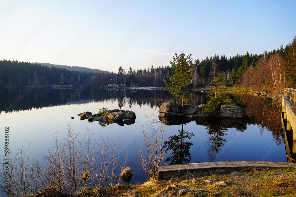 Der Fichtelsee im Fichtelgebirge Wasser See abend