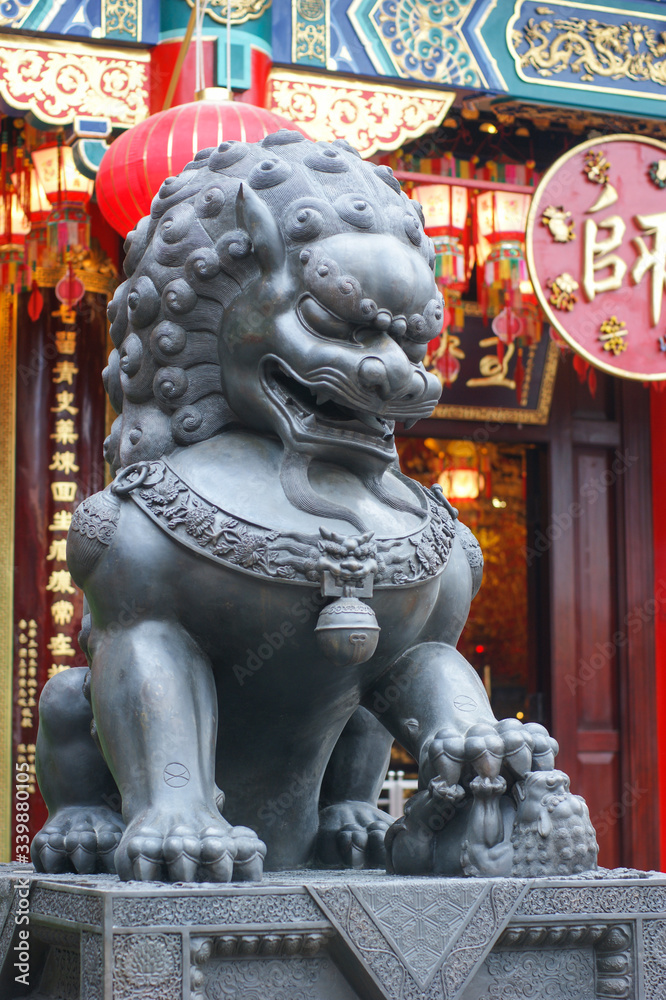 chinese lion statue in chinese temple