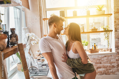 Εκτύπωση καμβά Relaxed young woman flirting with her partner