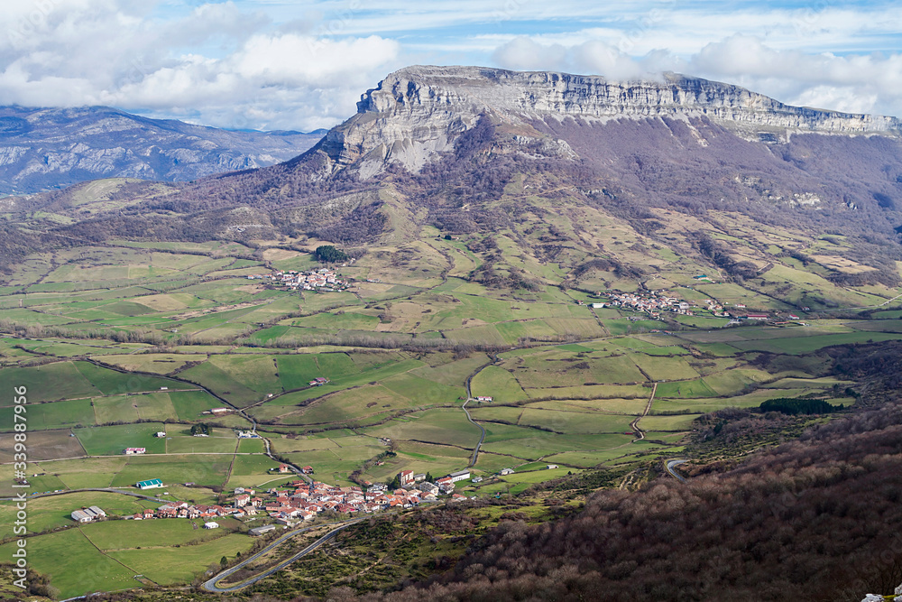 Obraz premium Lizarraga port beautiful nature in Navarra, Spain