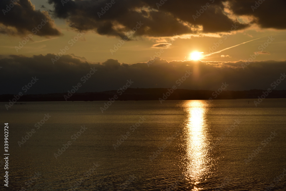Naklejka premium Sunset over the sea, Japan Okinawa