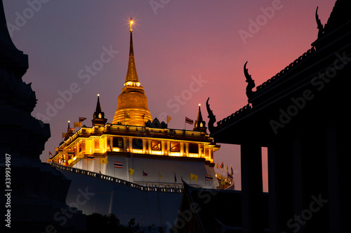 Canvas Print Sunset at the Golden Mount Temple, Bangkok, Thailand