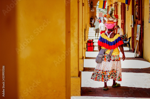 CARTAGENA COLOMBIA WOMEN © MarioLuis