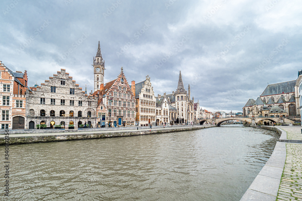 Fototapeta premium guild houses of Ghent by the canal