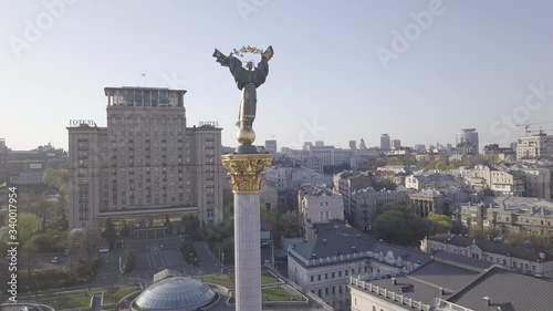 Empty Independence Square/Maidan Nezalezhnosti. Independence monument Berehynia, Drone View 4k, Kyiv, Ukraine photo
