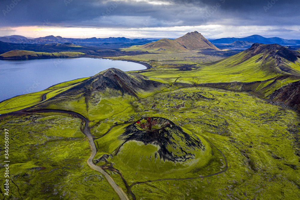 Islandia z lotu ptaka - obrazy, fototapety, plakaty 