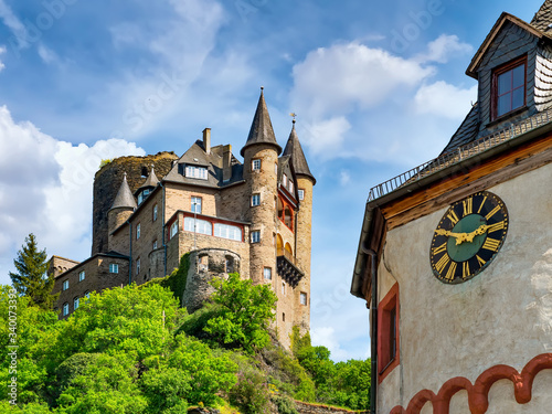 Burg Katz bei Sankt Goarshausen am Rhein photo