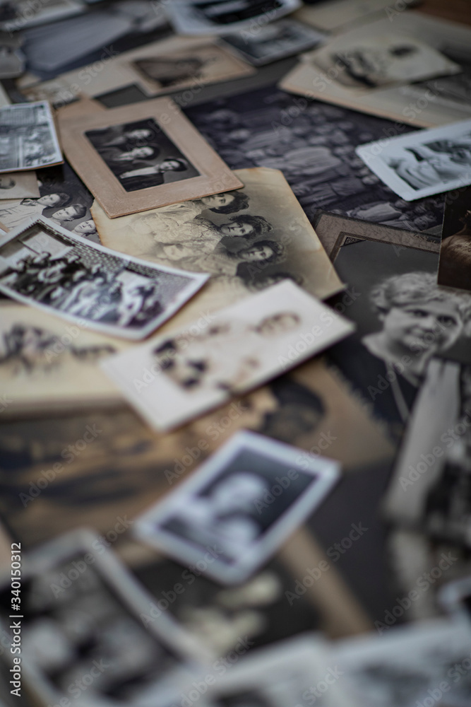 Fotografie 100 year old photographs