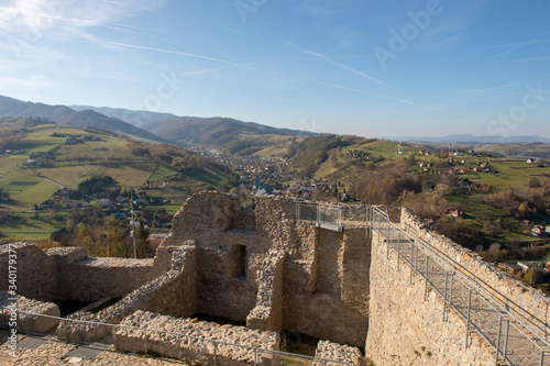 Fototapeta Naklejka Na Ścianę i Meble -  Castle in Rytro