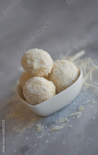 white chocolate bonbons