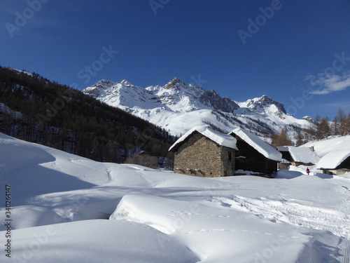 Chalet in French Alps in Winter  vall  e de la Clar  e  