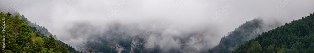 Paysage sauvage du Vercors, France