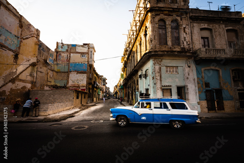Street of Havna, Cuba © Jean-Luc Assor