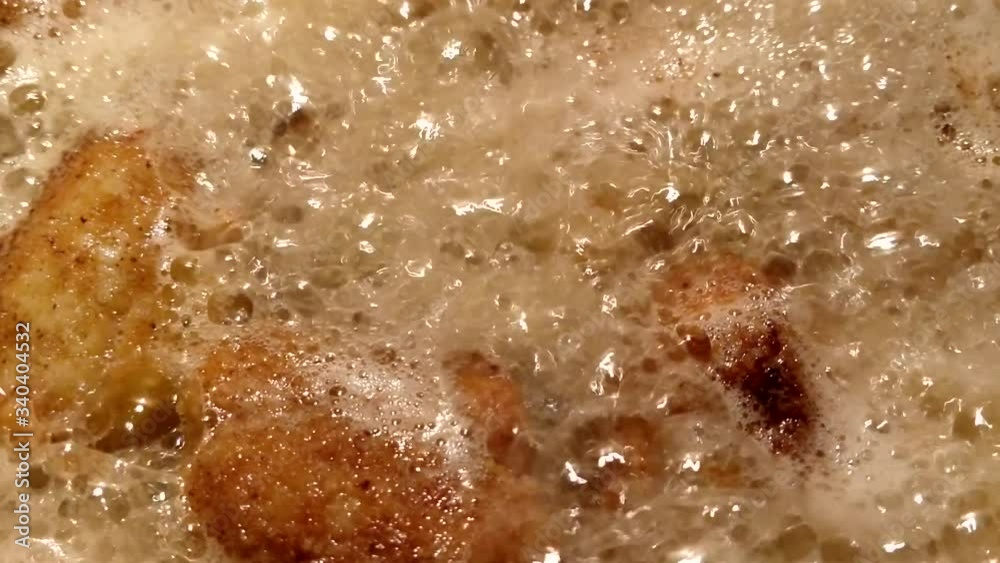 Deep Frying Cauliflower In Frying Pan In Hot Oil Deep Frying Cauliflower In Frying Pan In Hot Oil