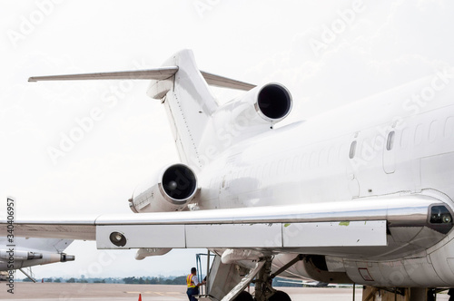 Avion Boeing 727 de arga en el aeropuerto de panama  photo