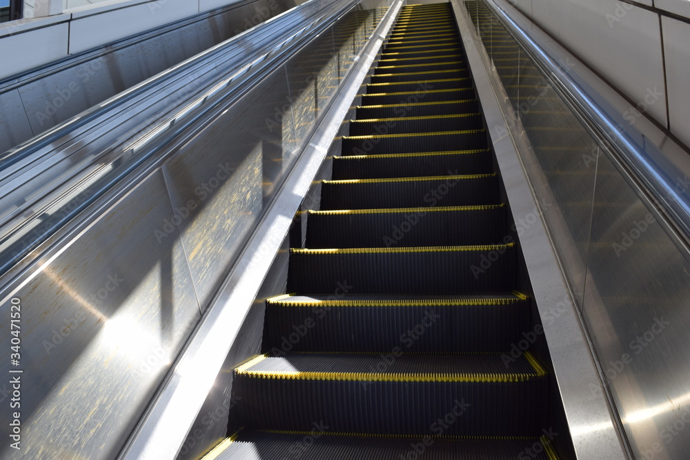 エスカレーター 鉄道駅構内 エスカレーター 鉄道駅構内