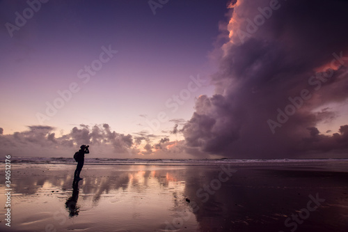 Sunset in Back Beach, New Plymouth, Taranaki, New Zealand © tky15_lenz