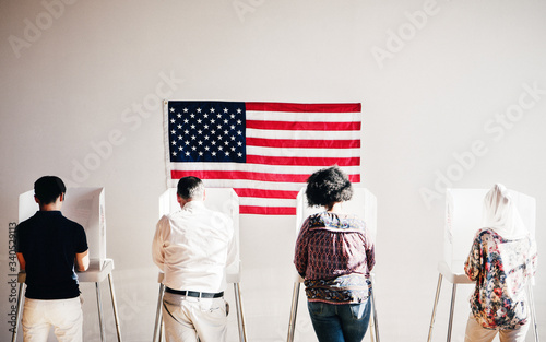 Foto People voting election poll