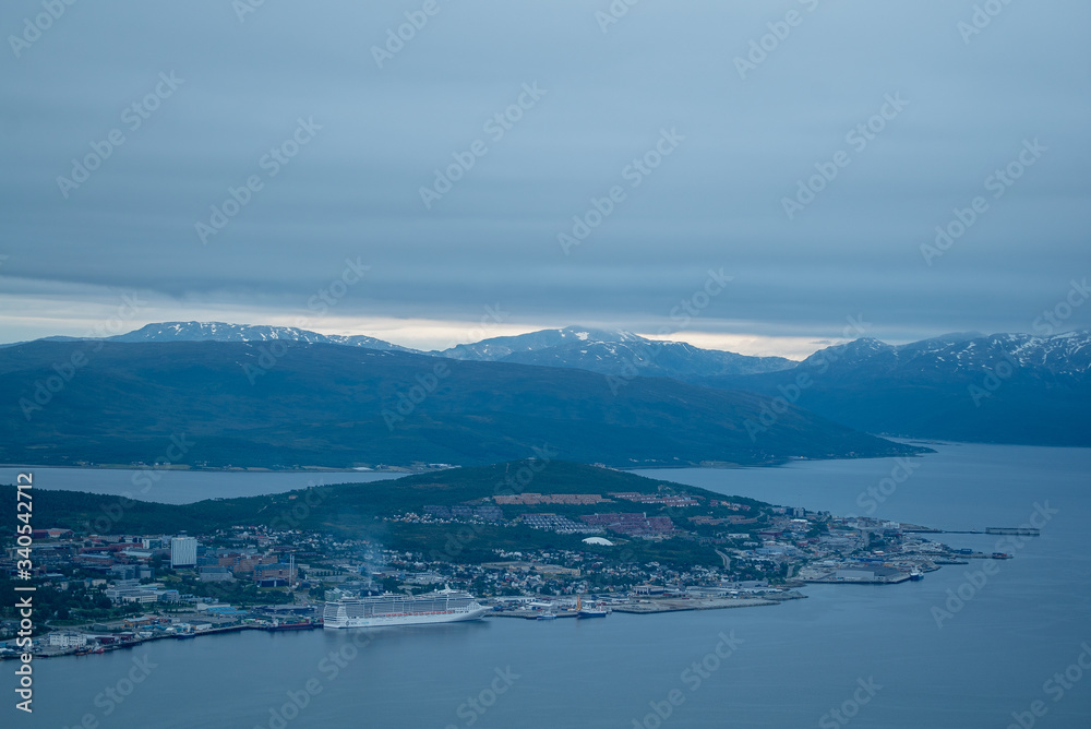 Kreuzfahrtschiff in Tromsø