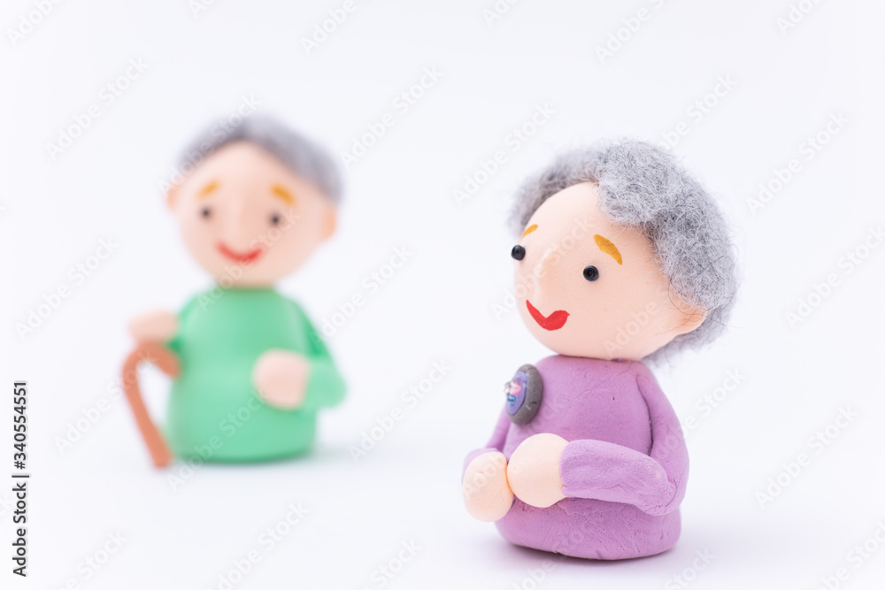 手作り紙粘土人形 仲の良い老夫婦 手作り紙粘土人形 仲の良い老夫婦