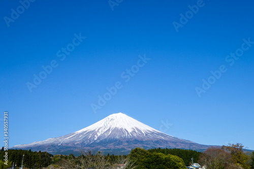 朝霧高原からの富士山 © kazu8
