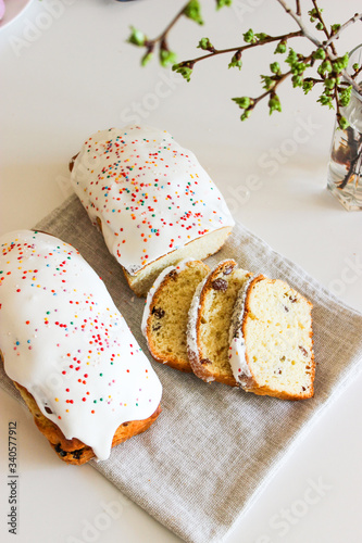 Easter cake and painted eggs