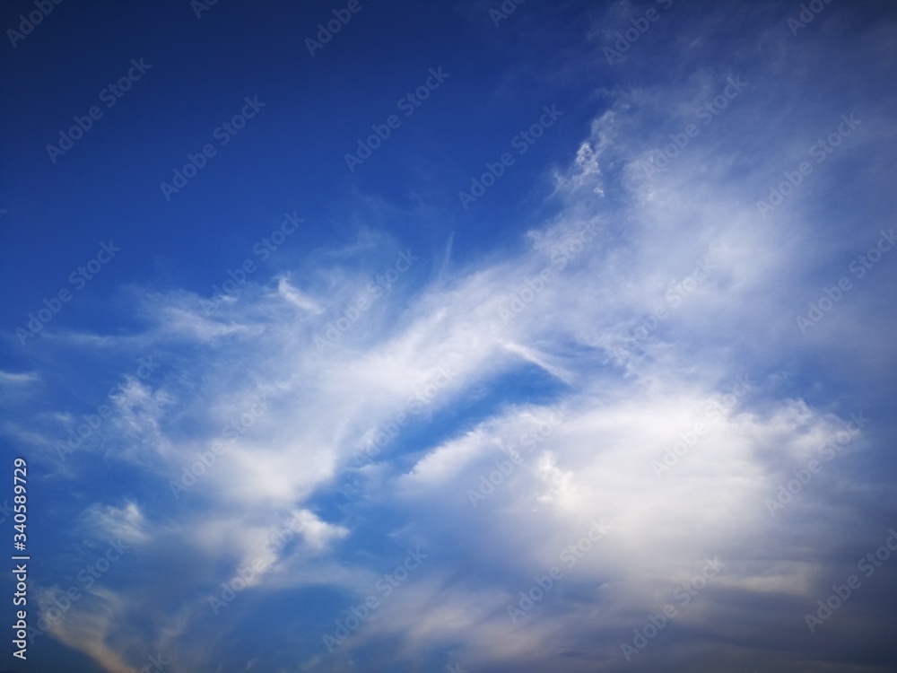 Obraz premium blue sky with clouds