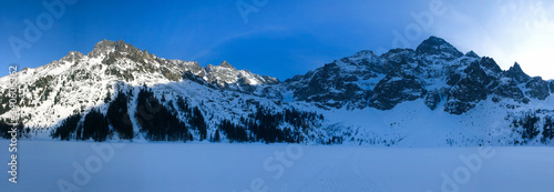 Winter mountains © Adam