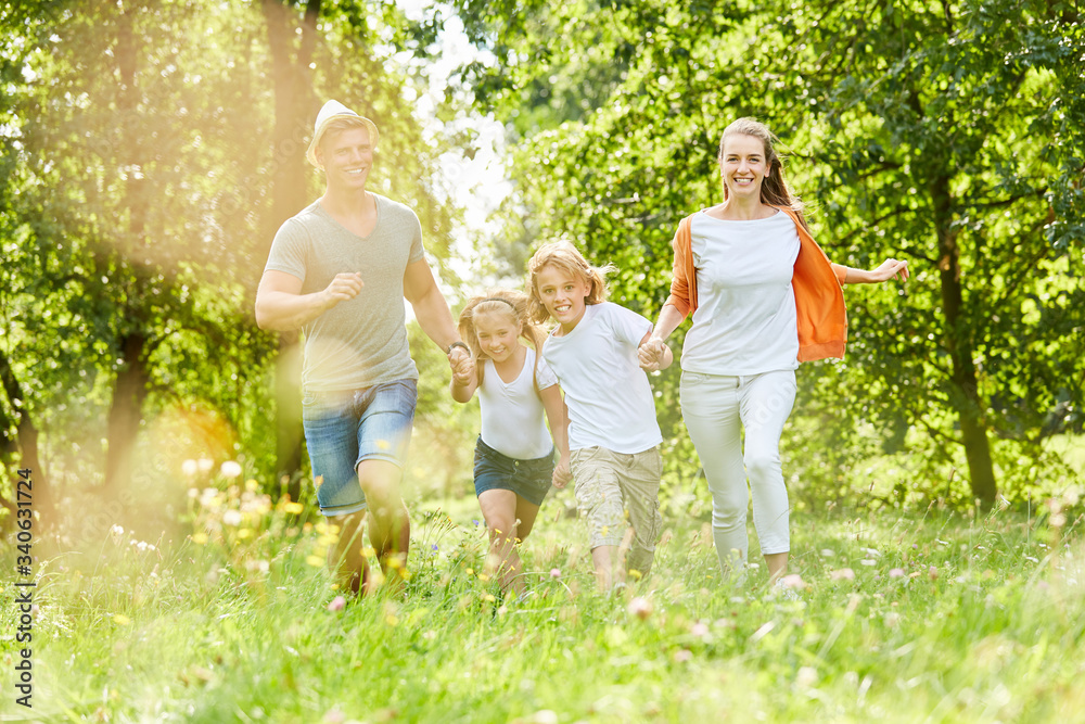 Fototapeta premium Family has fun in nature in spring